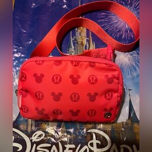 Disney x lululemon Everywhere Belt Bag 1L Mickey and Logo Print